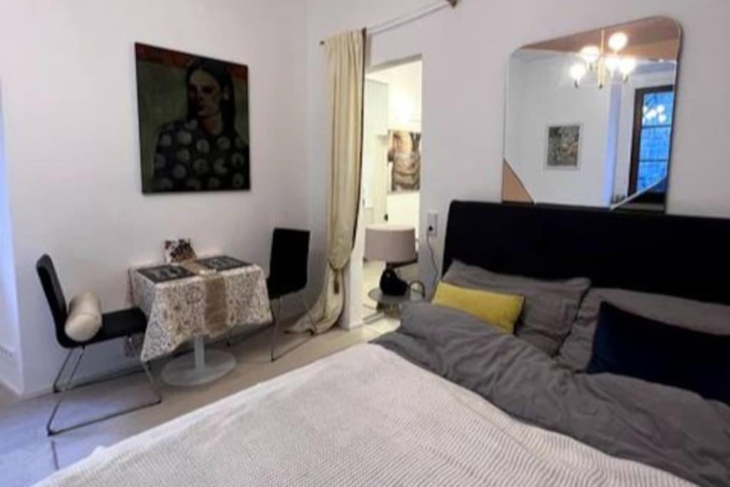 Exclusive Apartement In Historic Center Linz Esterno foto